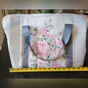 Handmade Victorian print quilted travel bag